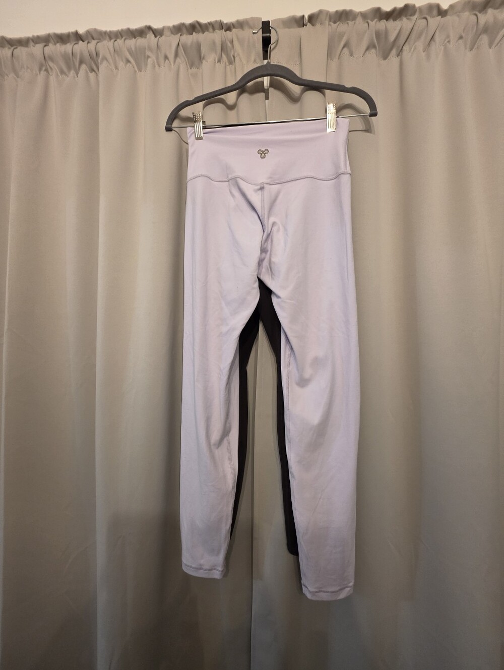 Aritzia Golden Leggings Bundle Size 8 Lavender & Brown Never Worn